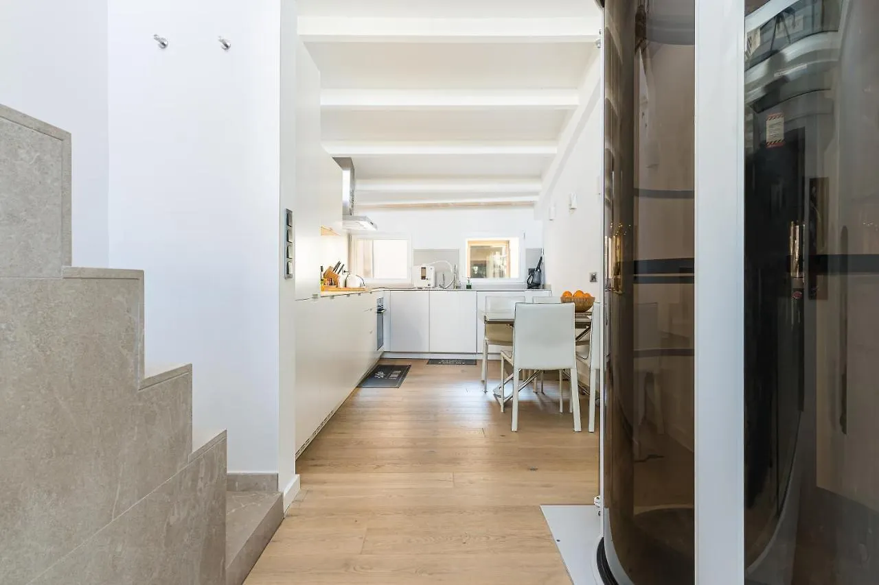 Townhouse Calatrava Villa Palma de Mallorca 0*,